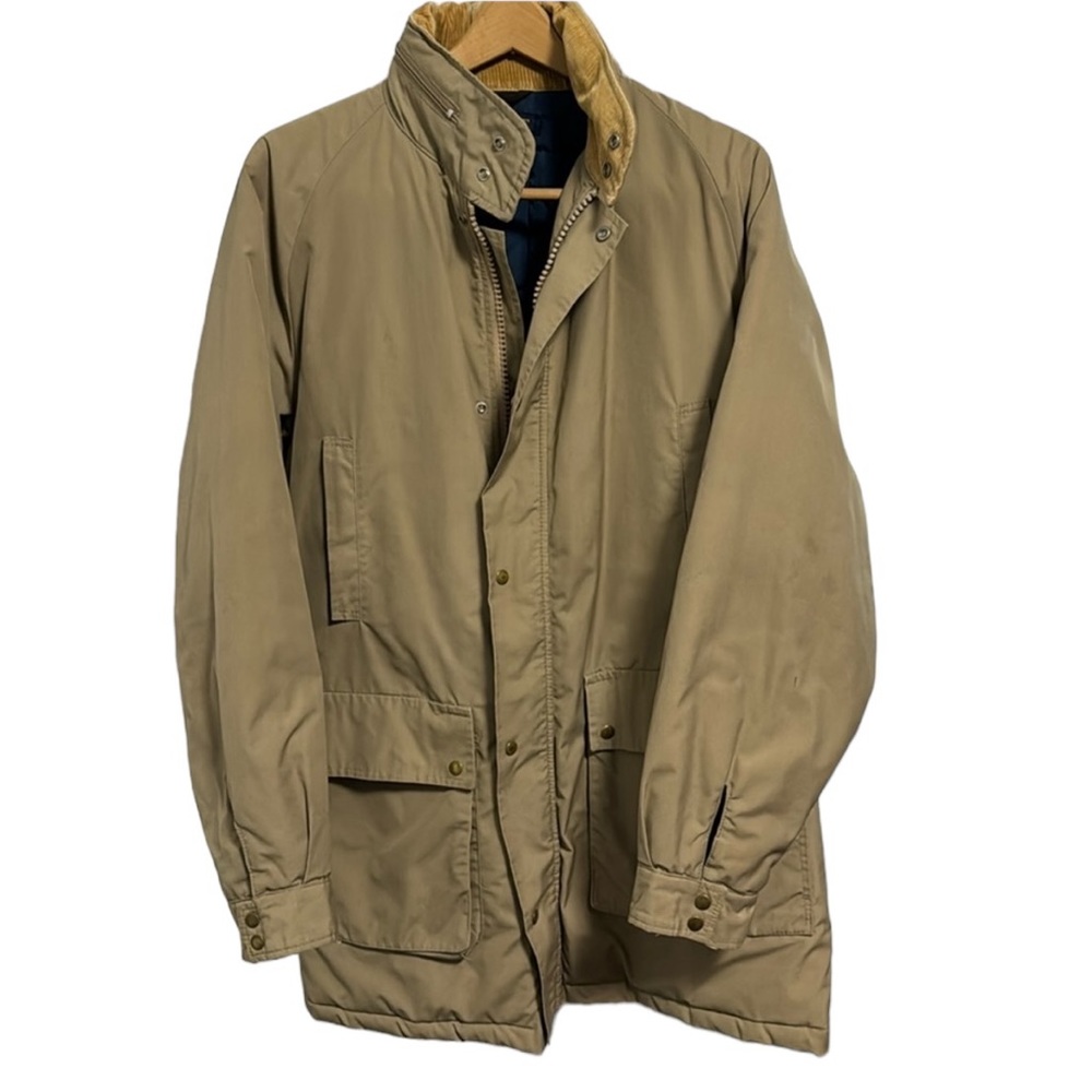 Vintage Brooks Brothers Menās Down Parka. Size 42. Used and worn.